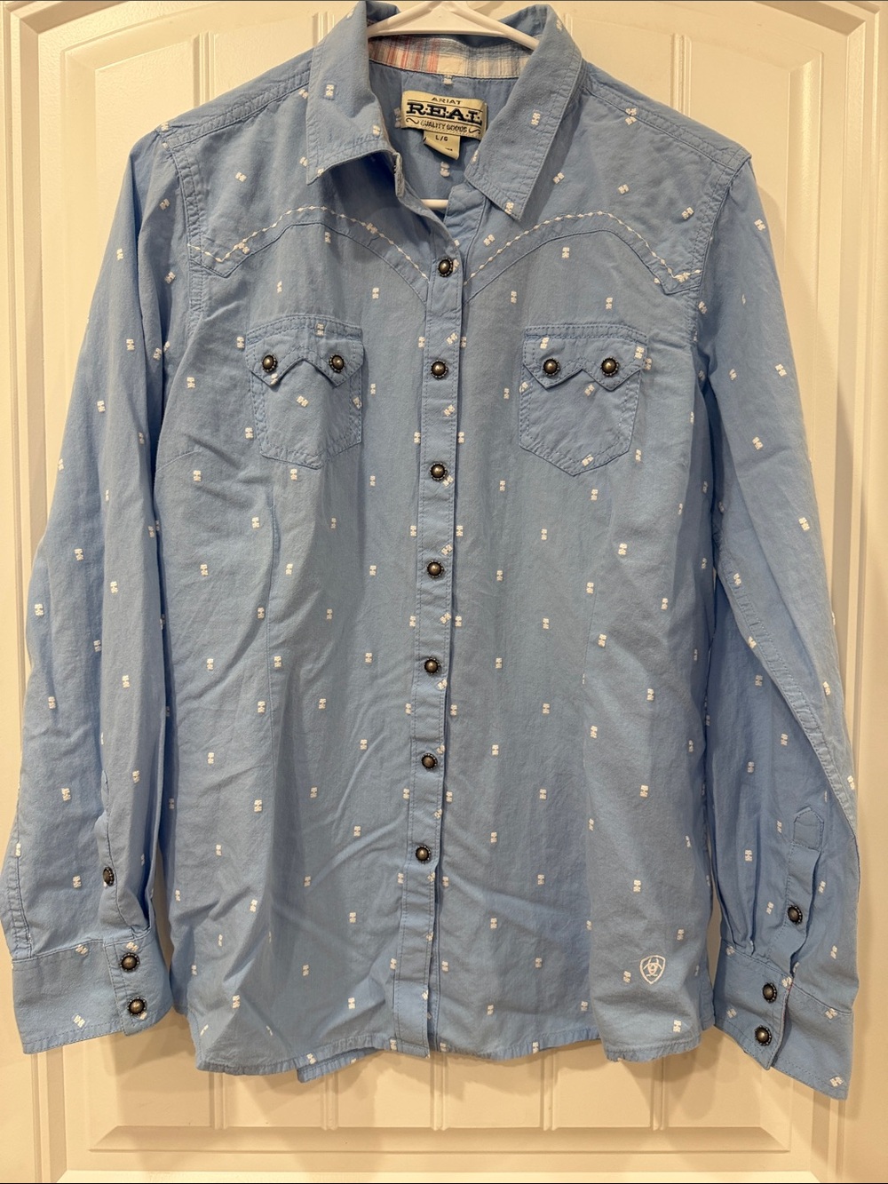 EUC Ariat Sky Blue Western Button-Down Shirt with Embroidered Dots